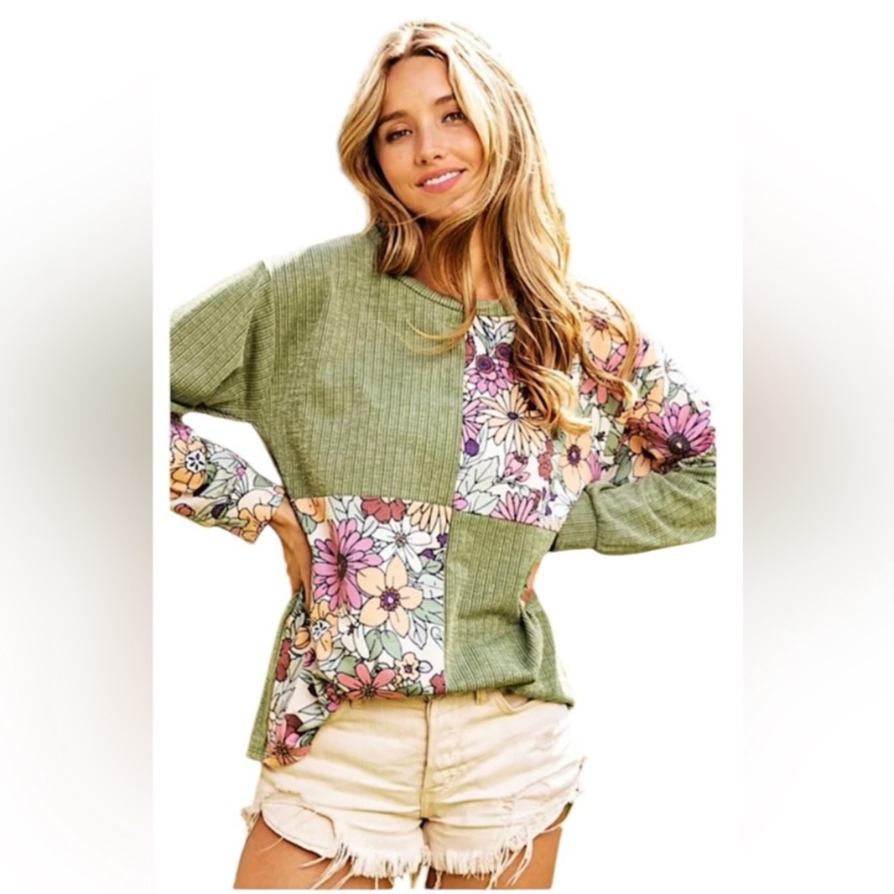 BiBi SAGE GREEN FLORAL RIBBED KNIT BLOCK PATTERN TOP SIZE
SMALL